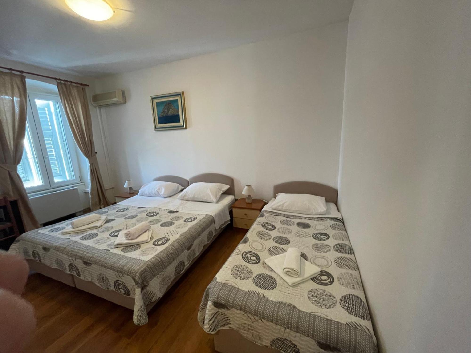 לינה וארוחת בוקר טרוגיר Vila Liza מראה חיצוני תמונה