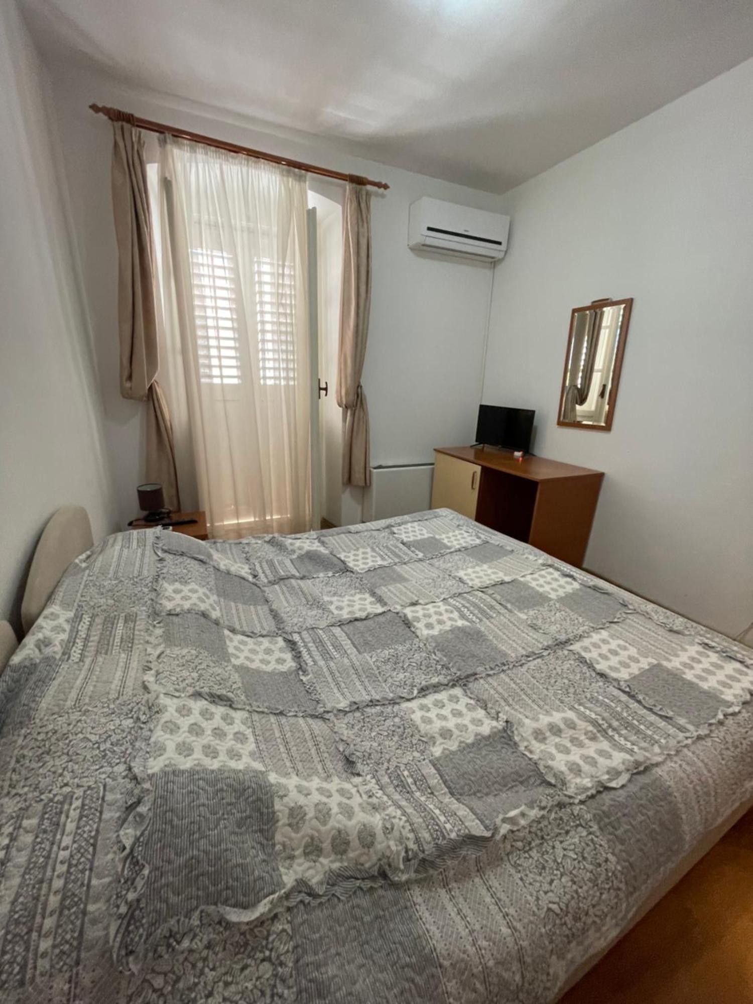 לינה וארוחת בוקר טרוגיר Vila Liza מראה חיצוני תמונה